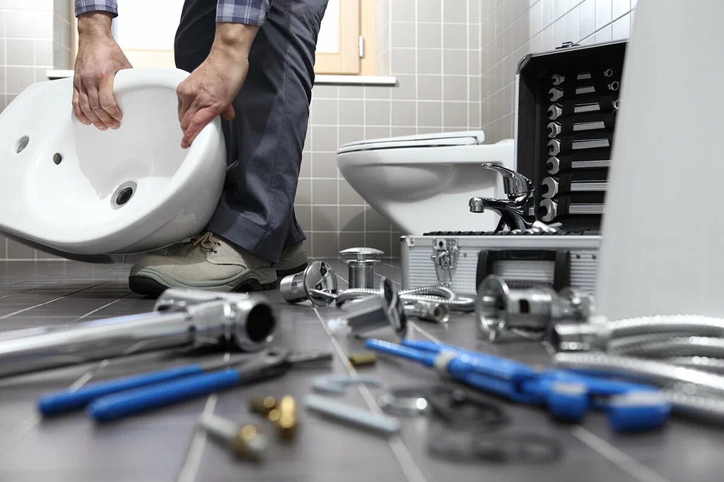Professional bathroom plumbing repair in Claremont